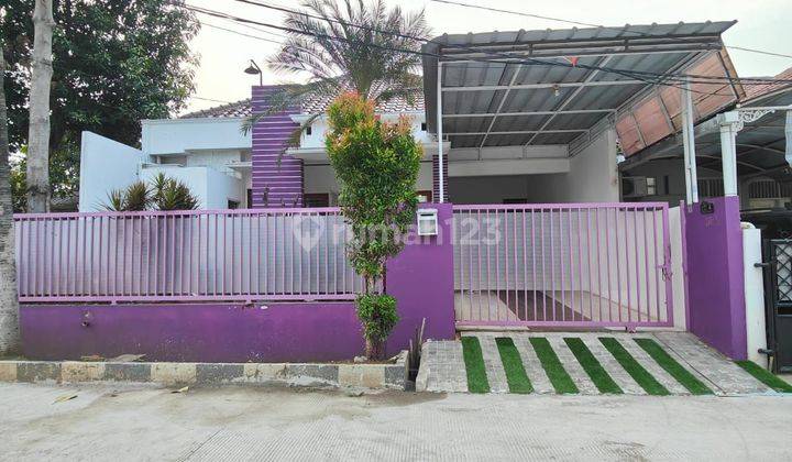 Dijual Cepat Rumah Cantik Sudah Renovasi Di Jatimakmur. Pd. Gede 2