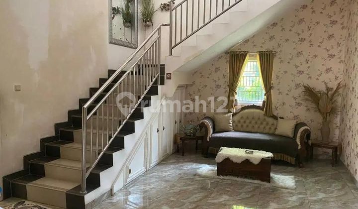 Rumah Cantik 2 Lantai Harga Murah (Bu) di Taman Narogong, Bekasi