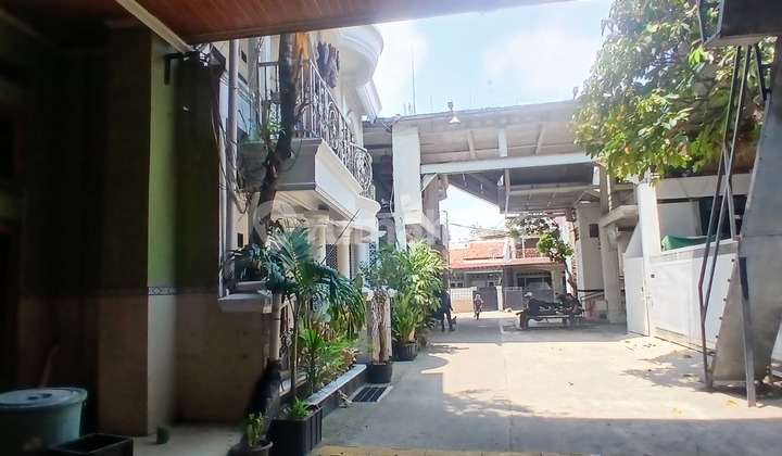 Sports Building Suitable For All Types of Businesses