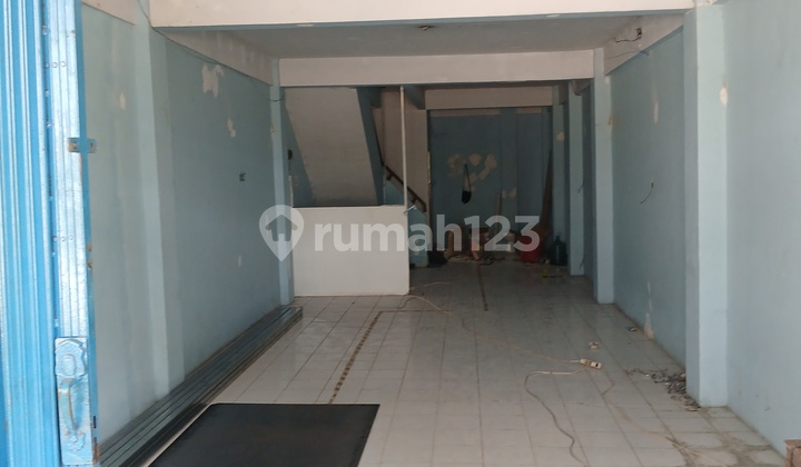 Twin Shophouse, Very Strategic Location in West Bekasi. 2