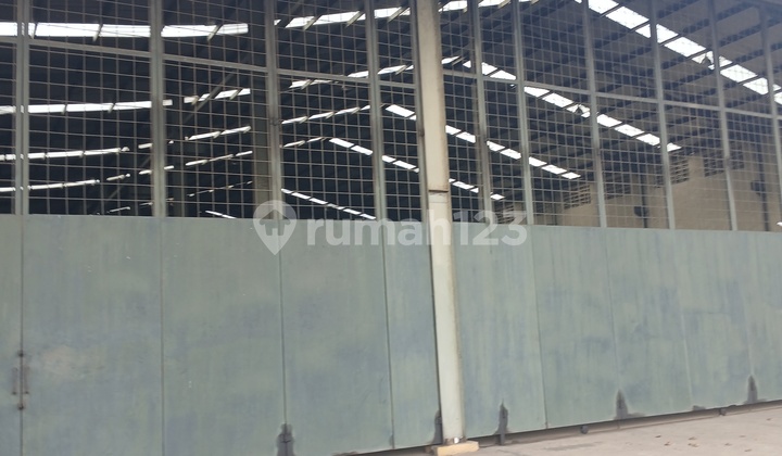 Gudang Super Terawat - Siap Pakai, Tidak Perlu Drama Renovasi Gudang Super Terawat - Siap Pakai, Tidak Perlu Drama Renovasi