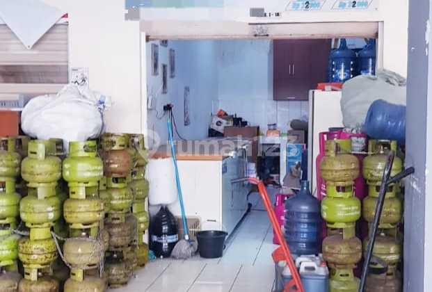 For Quick Sale (Bu) Kiosk Within the Casablanca Apartment Area, Jakarta.