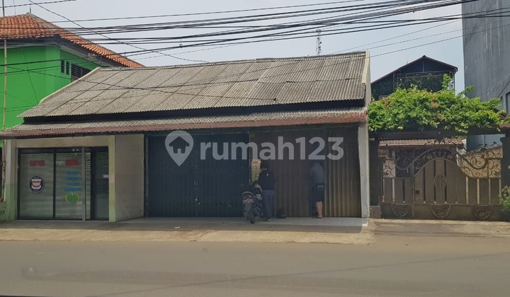 Rumah Dengan Konsep Modern Style Dan 3 Kios Di Bintara. Bekasi 2