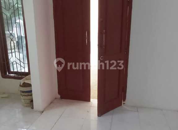 Rumah Baru Selesai Renovasi Siap Huni di Taman Galaxy. Bekasi 2