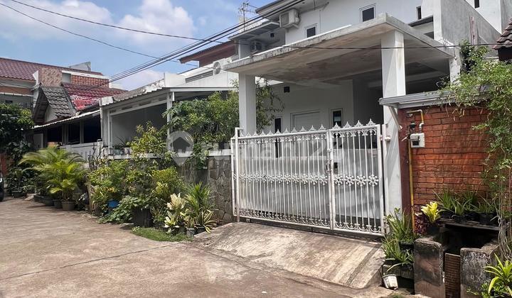 Rumah Furnish 2 Lantai di Pondok Pekayon Indah. Bekasi Kota Rumah Furnish 2 Lantai di Pondok Pekayon Indah. Bekasi Kota