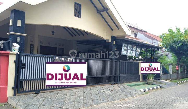 Rumah Elegan Siap Huni Di Lingkungan Bebas Banjir Lengkap Dengan Furniture Mewah Dan Modern Dijual Dengan Harga Murah Di Perumahan Elite, Kemang Pratama. Bekasi 1