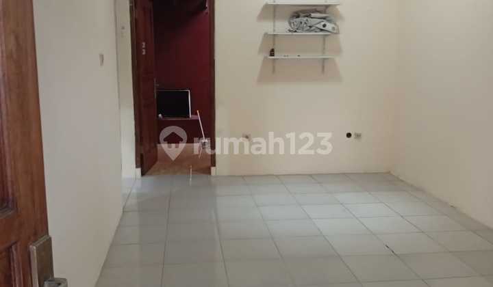 Rumah Daerah Bebas Banjir di Jatimakmur, Pondok Gede. Kota Bekasi