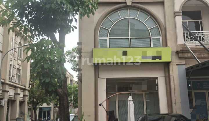 Shop House Hook Position 2 ½ Floors in Grand Galaxy City. Bekasi City.