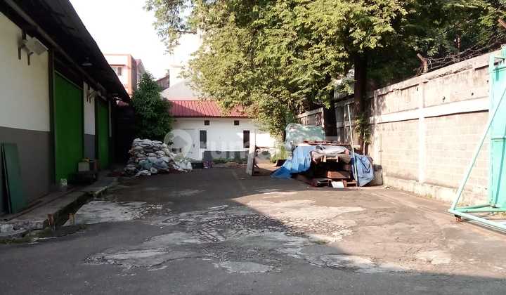 Independent Warehouse Ex Production Highly Strategic Location in Cakung Independent Warehouse Ex Production Highly Strategic Location in Cakung
