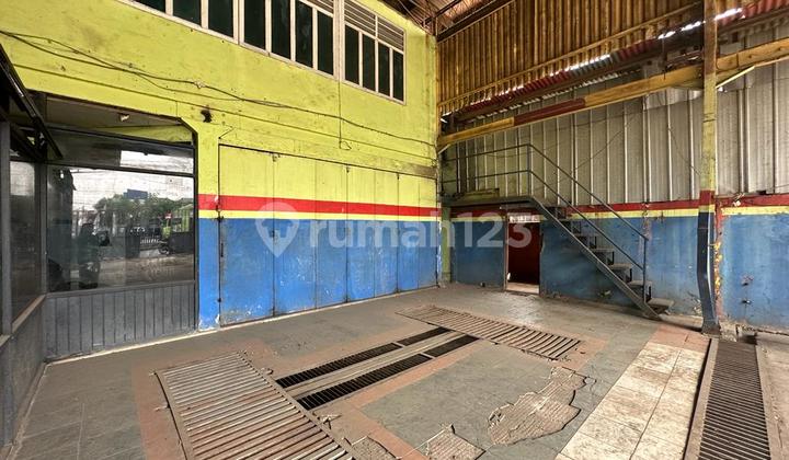 Gudang Bebas Banjir di Pinggir Jalan Utama Siliwangi. Kota Bekasi Gudang Bebas Banjir di Pinggir Jalan Utama Siliwangi. Kota Bekasi