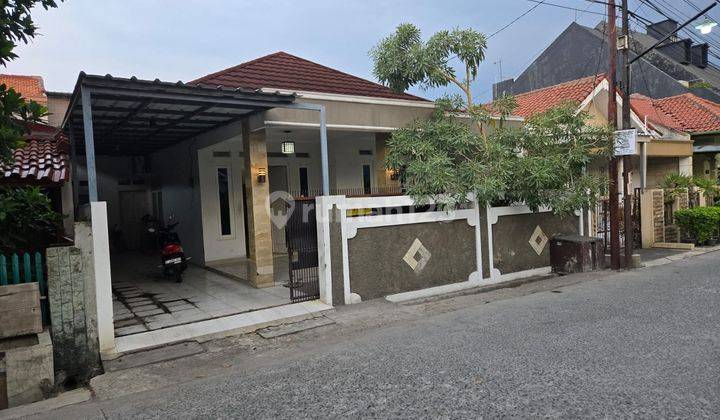 Dijual Rumah Cantik Akses Jalan Luas Di Perumahan Barata Harapan Jaya, Kota Bekasi 1