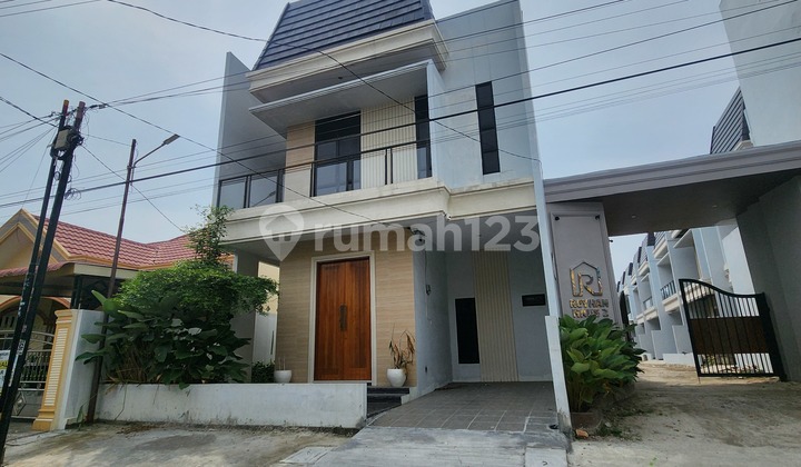 Reyhan Haus 2 Complex House, Kalpataru Street, Amir Hamzah, Helvetia