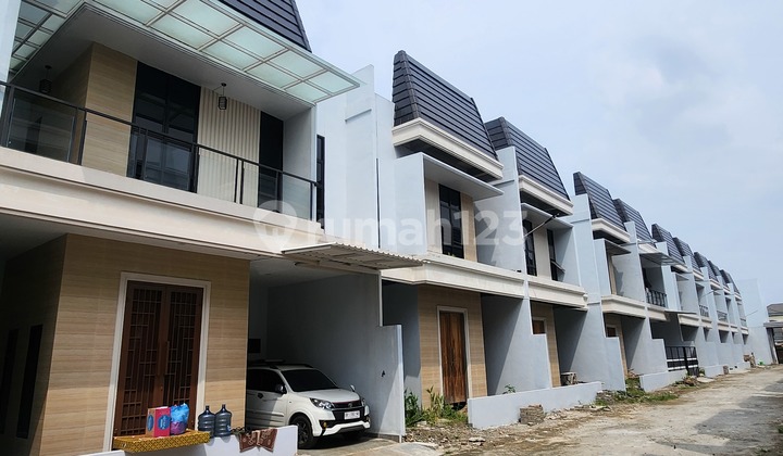 New Villa House Complex Reyhan Haus 2 in Amir Hamzah Area