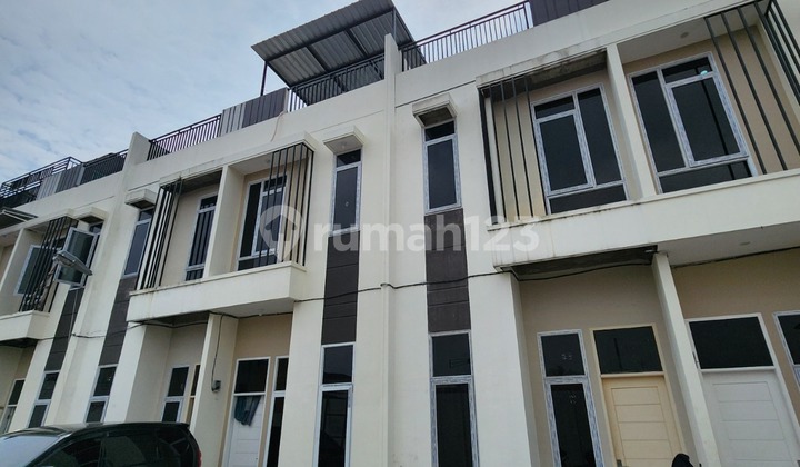 Rumah Baru Komplek Vellica Haus Daerah Tanjung MUlia Cemara