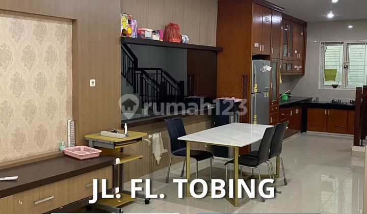 Disewa Ruko Murah 4 Tingkat Daerah Thamrin Jalan FL. Tobing 1