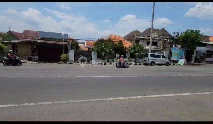 Rumah Hitung Tanah Di Jl. WR Supratman 2