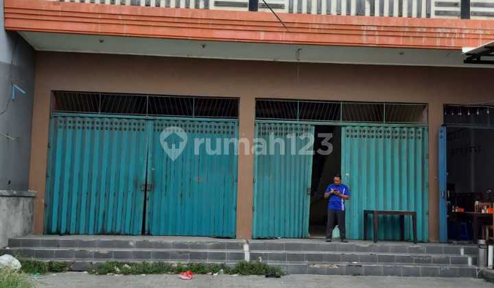 Ruko Dua Lantai Strategis di Pinggir Jalan Utama Teuku Umar Barat