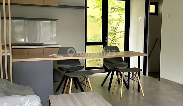 Rumah 2 Lantai Furnish Dekat Sekolah Di Legenda Wisata 2