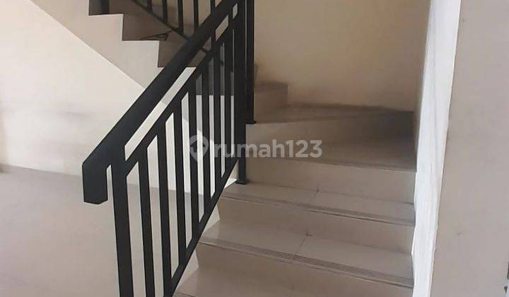 Ruko 2 Lantai Siap Pakai Cocok Untuk Usaha  2