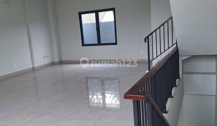 Ruko 3 Lantai Strategis Akses Pintu Tol Kota Wisata 1