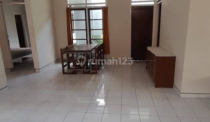 Rumah Furnished Dekat Kampus Ugm Dan Uny  1