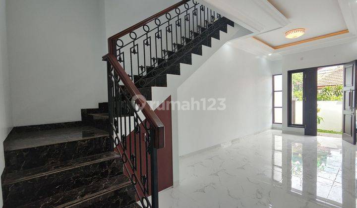 Rumah Mewah Minimalis Modern di lokasi Strategis 2