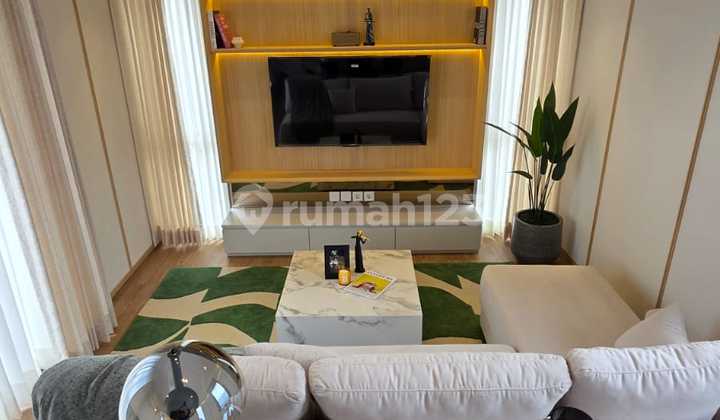 Dijual Rumah 3 Lantai di Puri 11 Direct Tol Karang Tengah 2