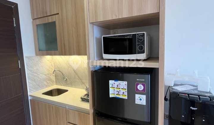 Apartemen Siap Huni Dekat Binus dengan Interior Modern Premium Apartemen Siap Huni Dekat Binus dengan Interior Modern Premium