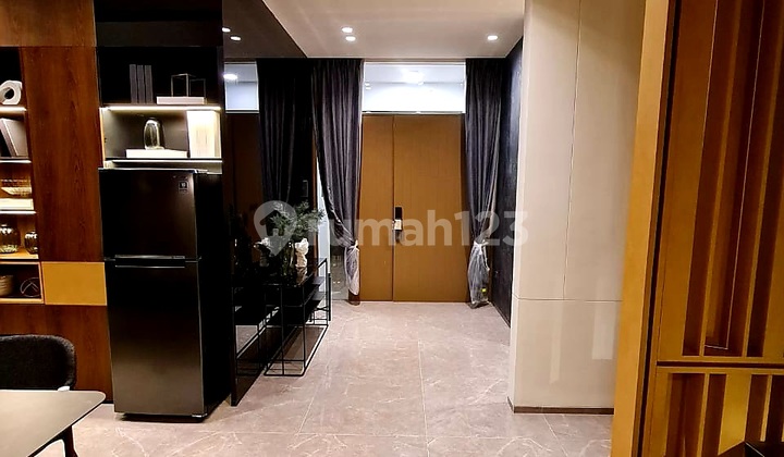 Rumah 3 Lantai Dekat Puri Indah Jakarta Barat Free Ppn 2