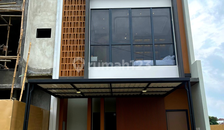 For Sale 3-Storey House Pacific Garden Puri Near Puri Indah Toll Road