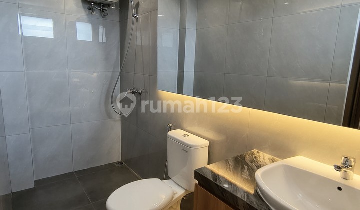 Rumah Baru Dekat Pik dan Scbd Dari Puri Jakarta Barat Free PPN