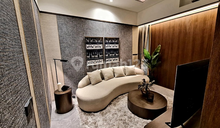 Rumah 3 Lantai 5 Kamar Tidur Jakarta Barat Free Ppn Private Tol