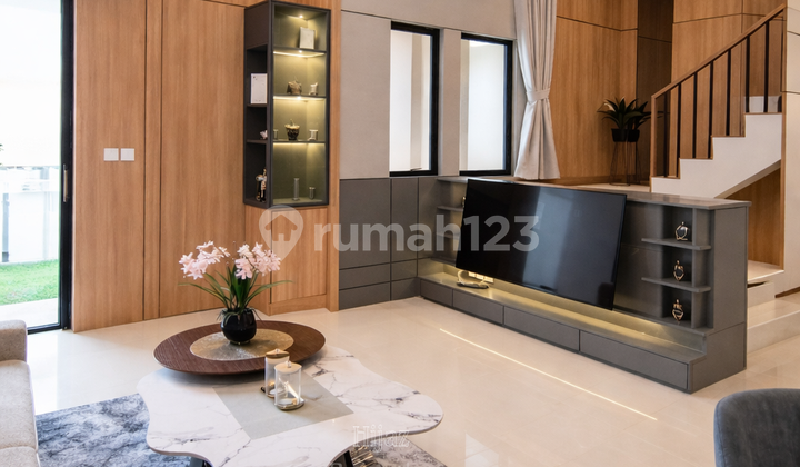 Rumah Split Level Jakarta Barat Cukup Booking Fee 20 Juta