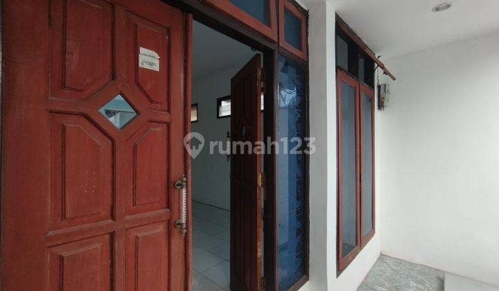 Disewakan Murah Rumah Renovasi Baru Tengah Kota Semarang 2