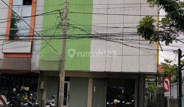 Ruko Disewakan Di Kawasan Premium Tengah Kota Semarang. Ruko 3 Lantai + Bonus Basement 2
