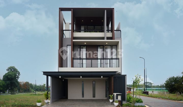 Dijual Rumah Mewah 3 Lantai Lokasi Strategis Dekat Toll  1
