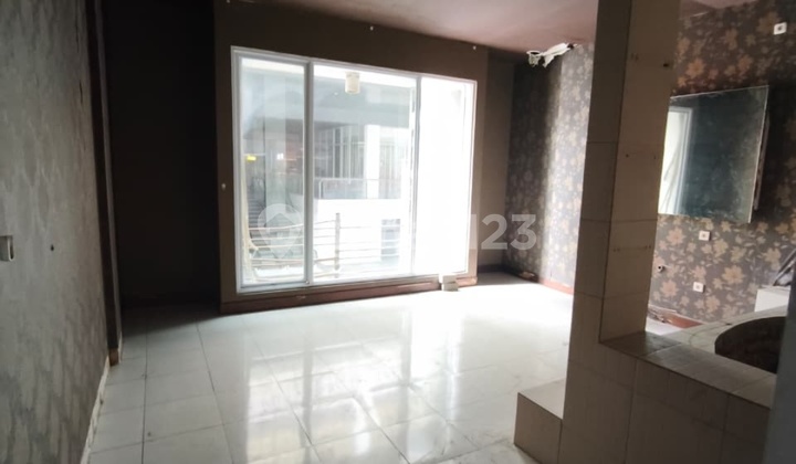 For Rent: Nice 4-Story Shop House at CSB Mall Cirebon 2