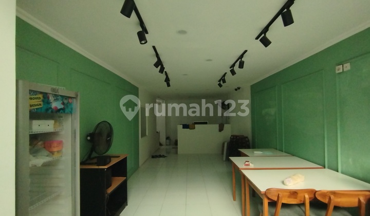 For Rent 3-Storey Shophouse on Karanggetas Street, Cirebon For Rent 3-Storey Shophouse on Karanggetas Street, Cirebon