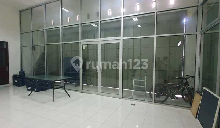 Disewakan Ruko Bagus 3 Lantai Di Wiratama Cirebon 1