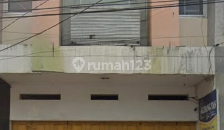 For Rent 2-Story Shop House on Jalan Ciremai Raya Cirebon For Rent 2-Story Shop House on Jalan Ciremai Raya Cirebon