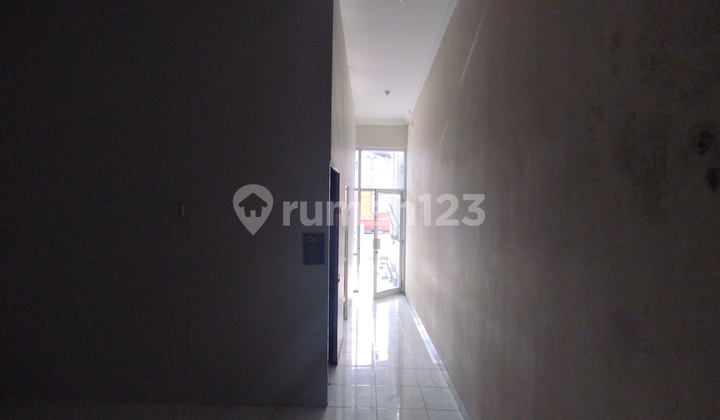 For Rent 3-Storey Shophouse on Karanggetas Street, Cirebon For Rent 3-Storey Shophouse on Karanggetas Street, Cirebon