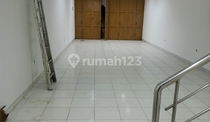 For Rent 2-Story Shop House on Jalan Ciremai Raya Cirebon