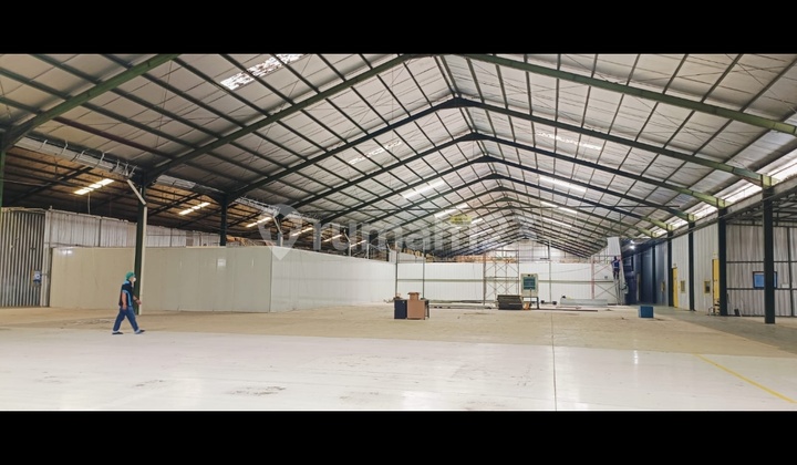 For Rent Nice Warehouse On Main Road In Brebes Area