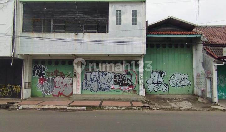 Disewakan Rumah, Ruang Usaha dan Gudang di Jl Parujakan Cirebon