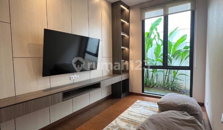 Rumah Mewah Furnish Include Lift 3lt Di Navapark Bsd City