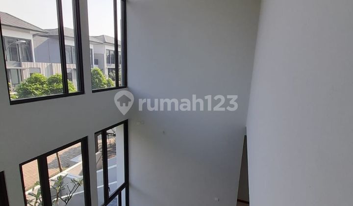 Rumah Mewah 3lt Hdp Selatan Di Lakewood Navapark Bsd City