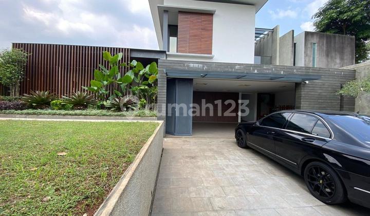 Golf View House With Private Pool Paramount Hills Gading Serpong