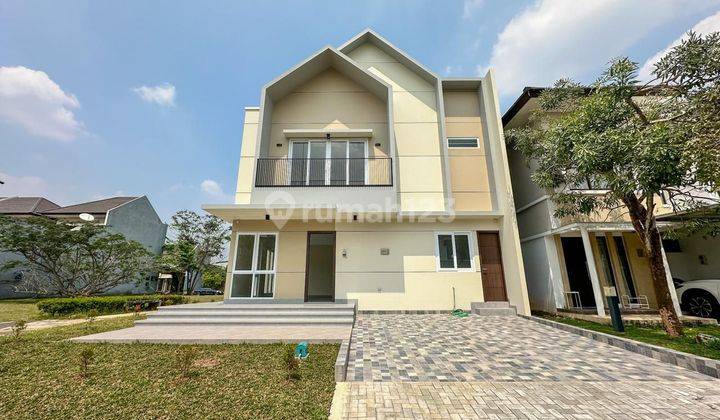 Rumah Hoek Bangunan Mandiri 2lt Di Illustria Eminent Bsd 2