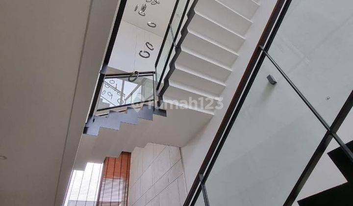 Rumah Mewah 3lt include Lift Dan Pool Di Lyndon Navapark Bsd City 20