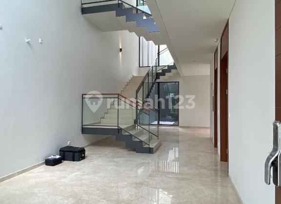 Rumah Mewah Dengan Lift 3lt Di Lyndon Navapark Bsd City Rumah Mewah Dengan Lift 3lt Di Lyndon Navapark Bsd City